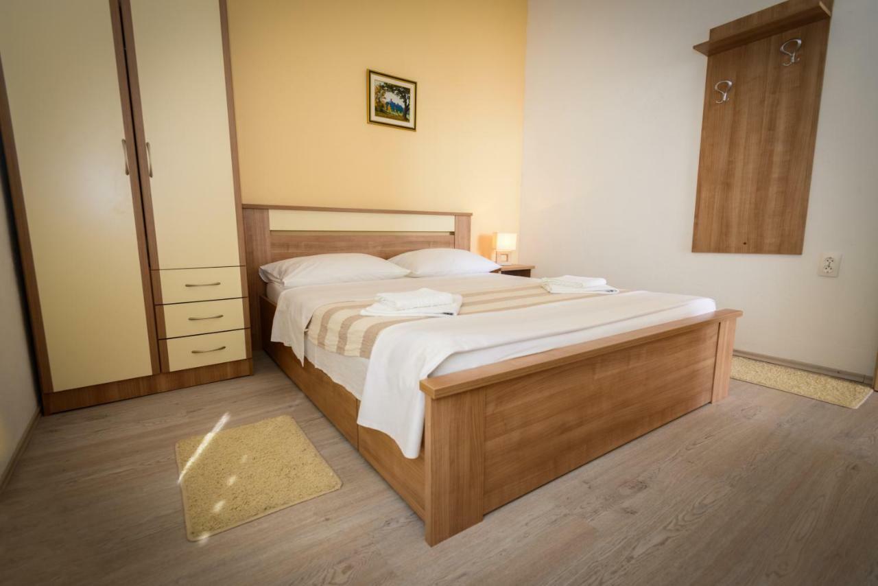 Apartments Maris Starigrad Paklenica Dış mekan fotoğraf